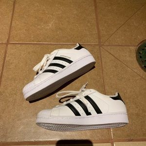 LIKE NEW Adidas Superstars